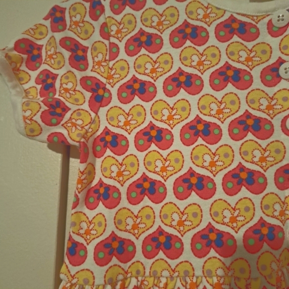 Charming Kids Dress with Heart Pattern - Picture 2 of 5